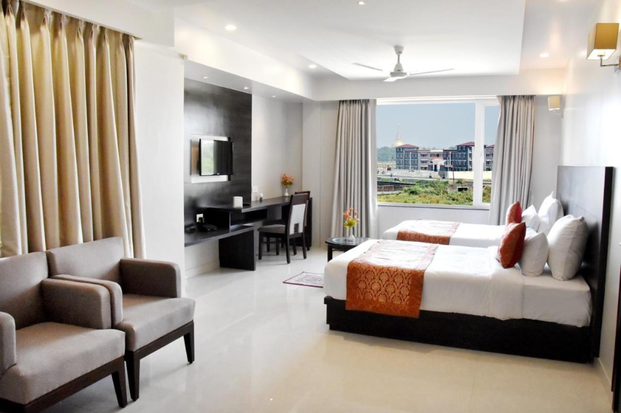 Hotel Platinum Shravasti Katra  Bagian luar foto