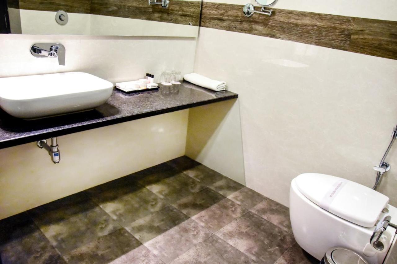 Hotel Platinum Shravasti Katra  Bagian luar foto