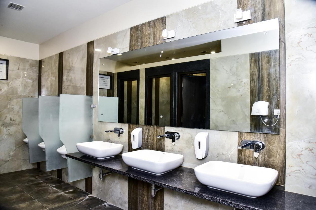 Hotel Platinum Shravasti Katra  Bagian luar foto