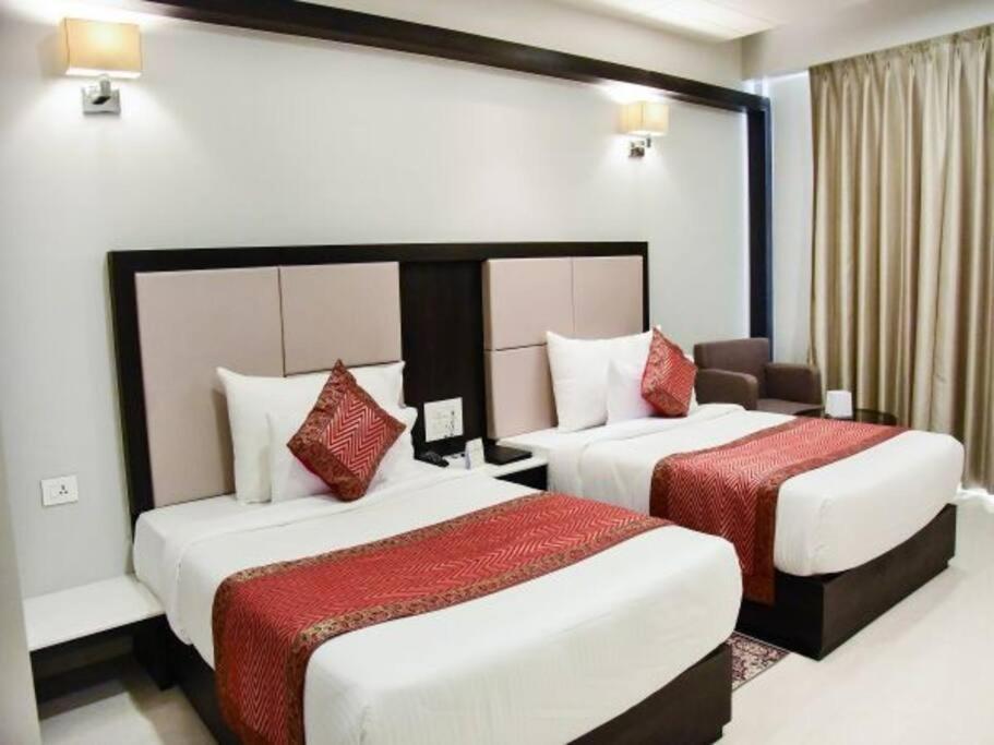 Hotel Platinum Shravasti Katra  Bagian luar foto