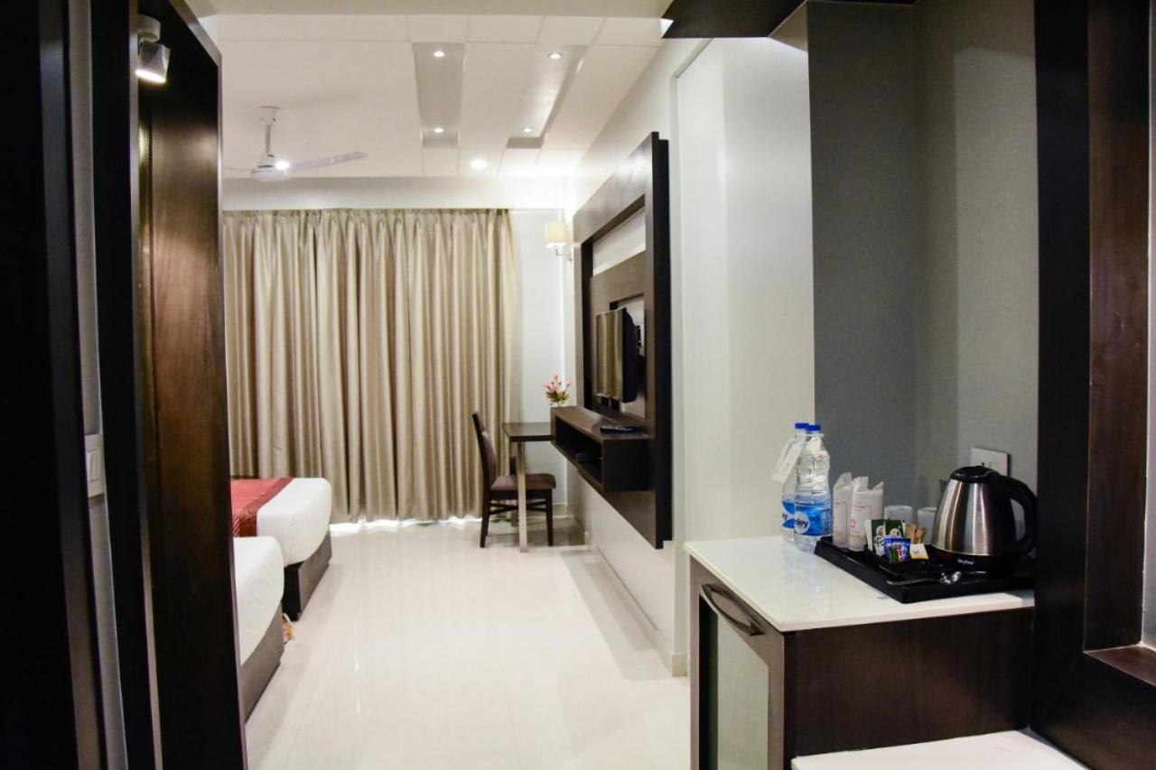 Hotel Platinum Shravasti Katra  Bagian luar foto