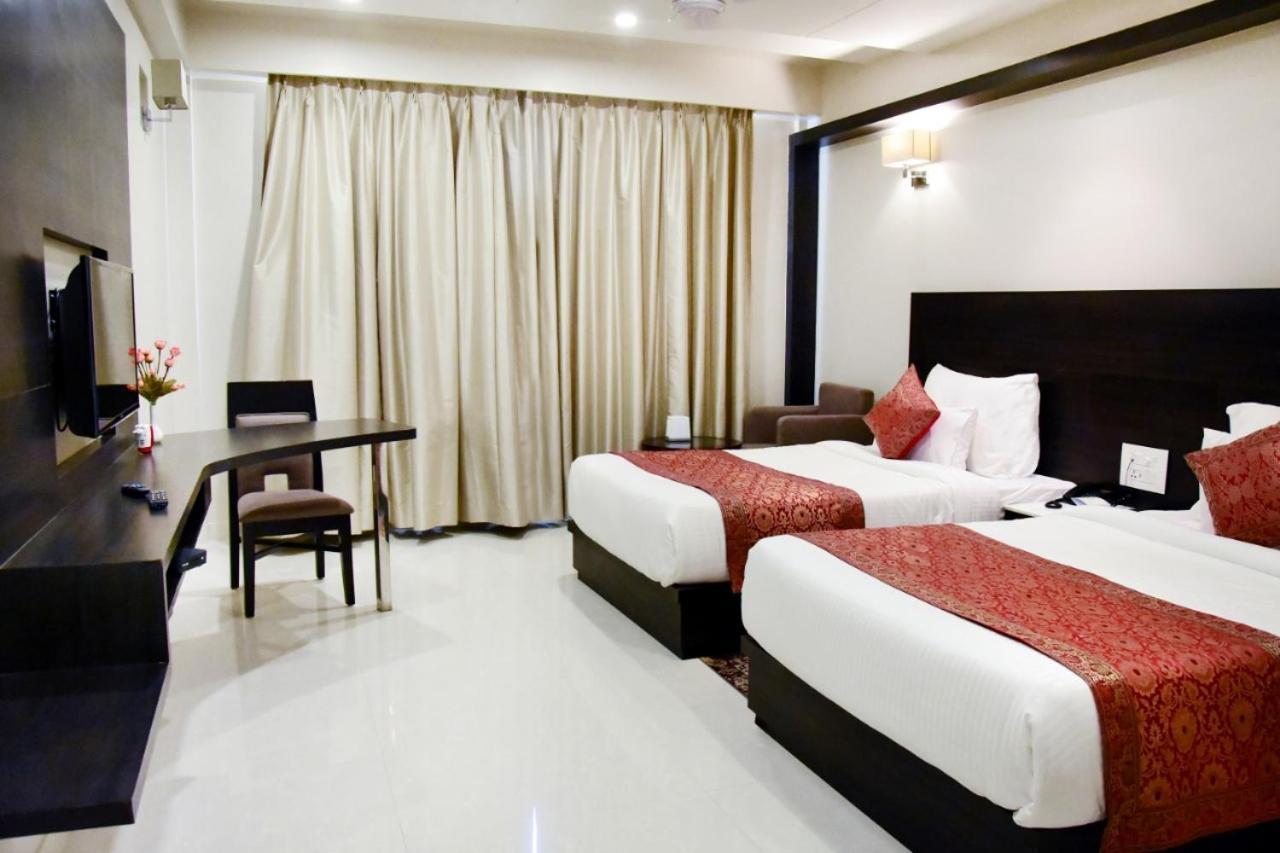 Hotel Platinum Shravasti Katra  Bagian luar foto